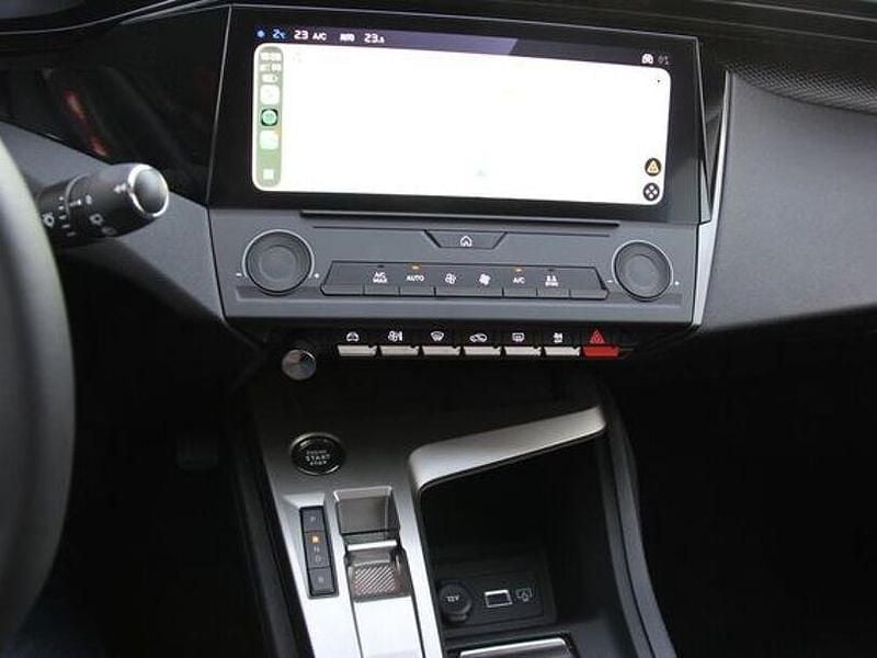 Gebraucht Peugeot e-308 11 kW (15 PS) 2025 Schwarz Kleinwagen