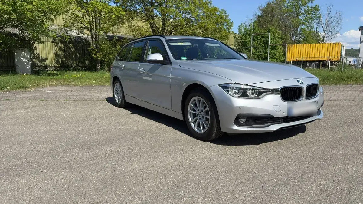 Gebraucht BMW 320 190 PS (139 kW) 2019 Silber Kombi