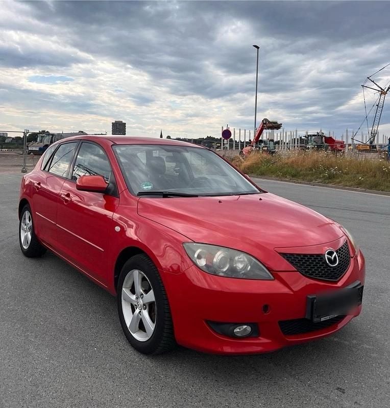 Rot Gebraucht 2005 Mazda 3 Limousine | 950 € (Superpreis) - Bild 1/4