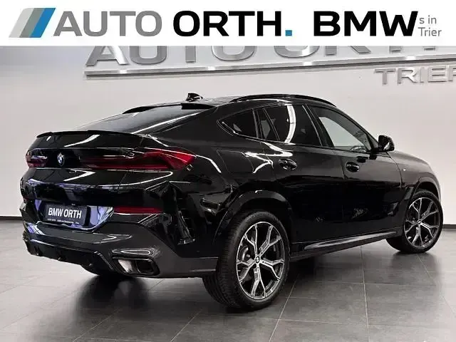 Gebraucht BMW X6 M Sport 286 PS (210 kW) 2023 Saphirschwarz SUV
