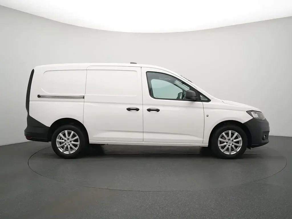 Używany VW Caddy Maxi 122 KM (89 kW) 2021 Biały Minivan