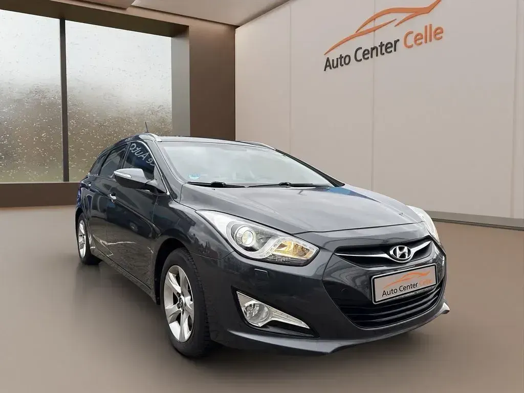 Gebraucht Hyundai i40 Edition 136 PS (100 kW) 2014 Grau Kombi