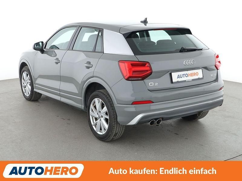 Gebraucht Audi Q2 S-Line 150 PS (110 kW) 2019 Grau SUV