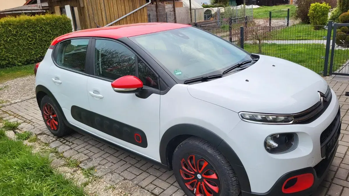 Gebraucht Citroën C3 Feel 82 PS (60 kW) 2018 Weiß Kleinwagen