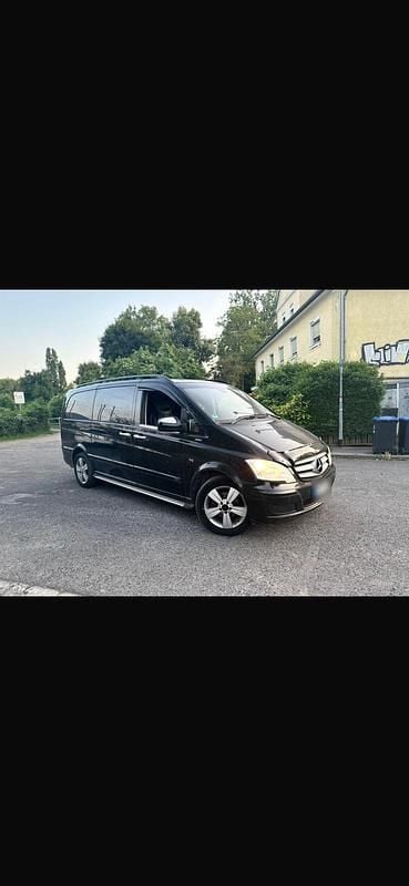 Gebraucht Mercedes Viano 224 PS (164 kW) 2012 Schwarz Van / Kleinbus