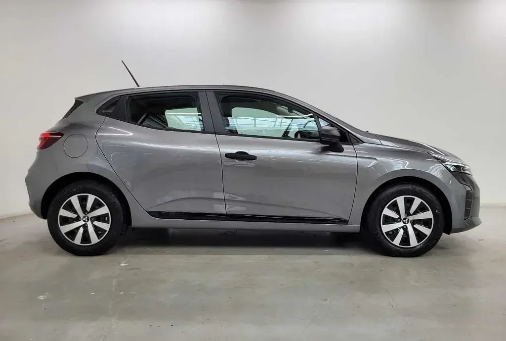 Gebraucht Mitsubishi Colt Basis 67 PS (49 kW) 2024 Grau Kleinwagen