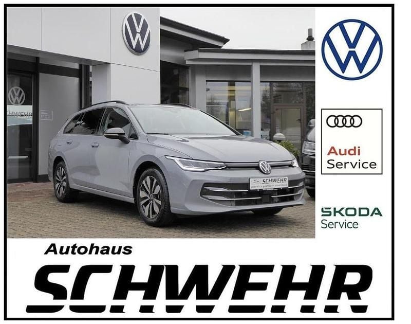 Gebraucht VW Golf VIII Goal 150 PS (110 kW) 2024 Mondsteingrau Kombi