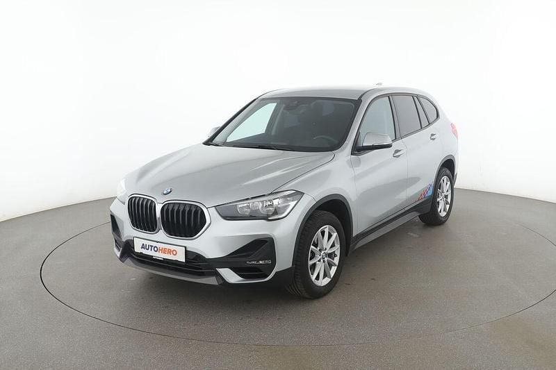 Silber Gebraucht 2020 BMW X1 Advantage SUV | 22.250 € (Guter Preis) - Bild 1/3