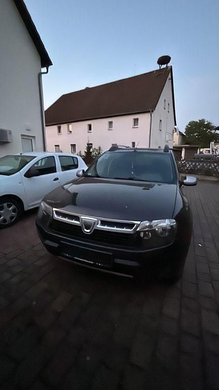 Schwarz Gebraucht 2013 Dacia Duster Prestige SUV | 5.499 € (Guter Preis) - Bild 1/4
