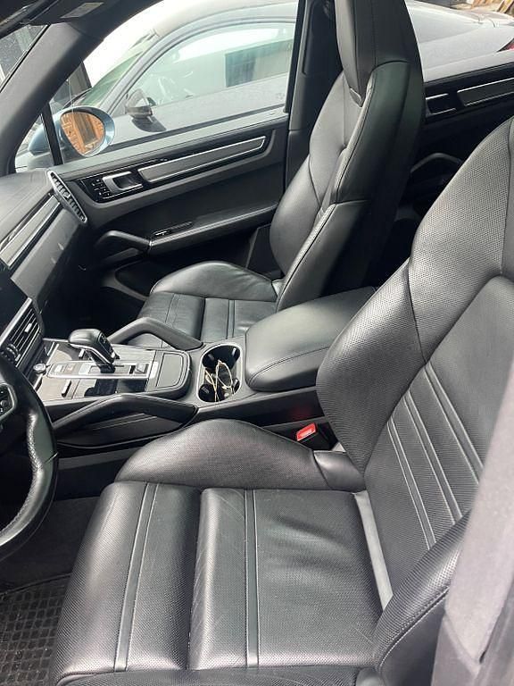 Gebraucht Porsche Cayenne 441 PS (324 kW) 2017 SUV