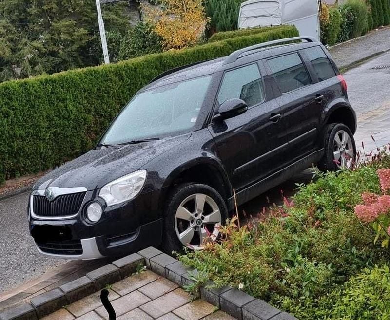 Gebraucht Skoda Yeti 140 PS (102 kW) 2013 Schwarz SUV