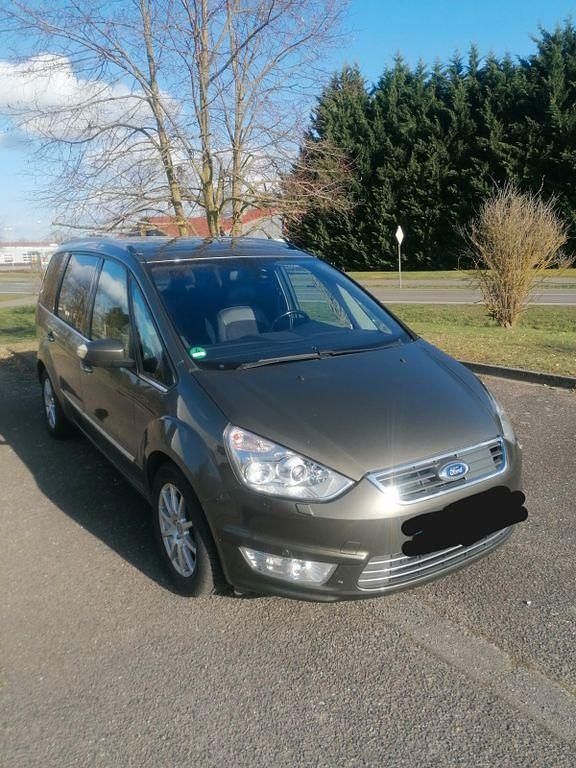 Gebraucht Ford Galaxy Titanium 163 PS (119 kW) 2010 Violet Van / Kleinbus