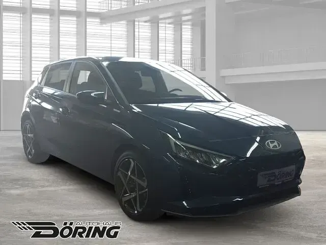 Gebraucht Hyundai i20 Turbo 101 PS (74 kW) 2024 Vibrant blue / mic Limousine