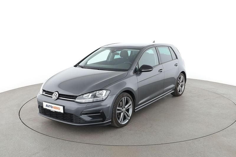 Grau Gebraucht 2019 VW Golf VII IQ Drive Limousine | 18.360 € (Fairer Preis) - Bild 1/3