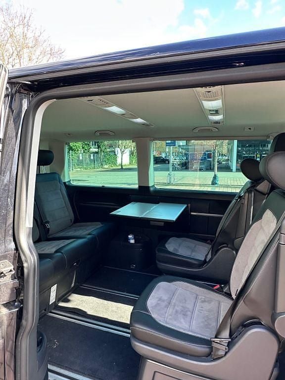 Gebraucht VW Multivan Generation Six 150 PS (110 kW) 2022 Schwarz Van