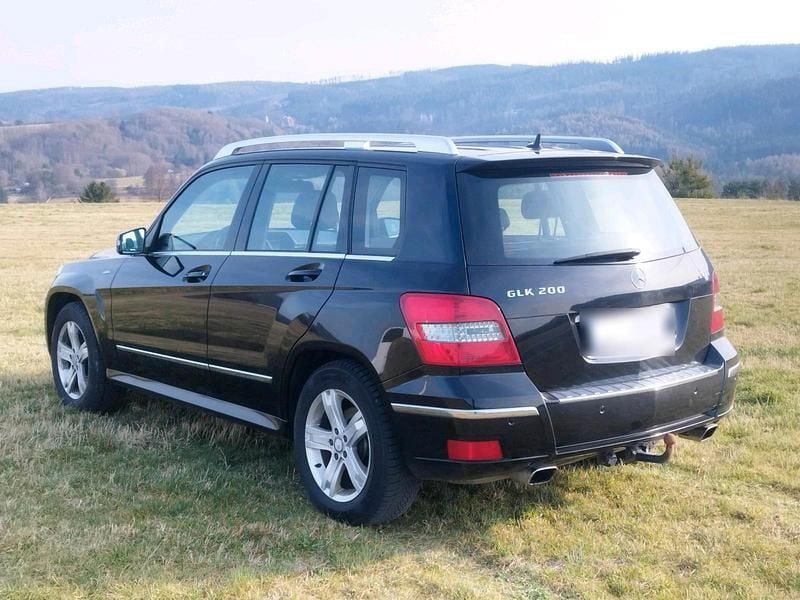 Gebraucht Mercedes GLK200 143 PS (105 kW) 2011 Schwarz SUV
