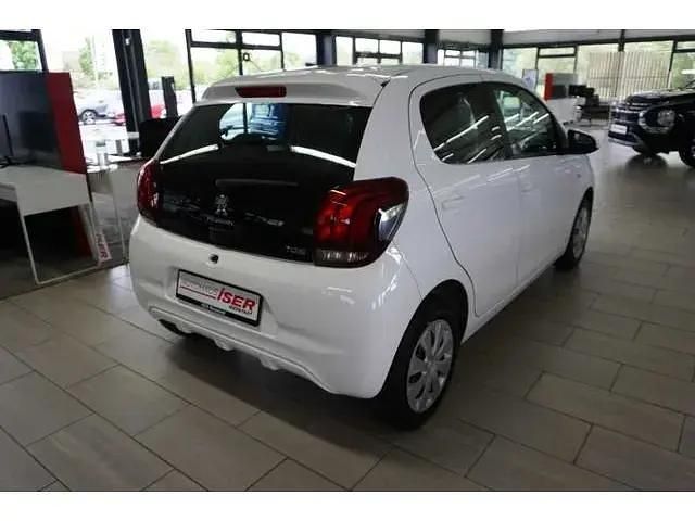 Gebraucht Peugeot 108 Active 72 PS (52 kW) 2021 Weiß Kleinwagen