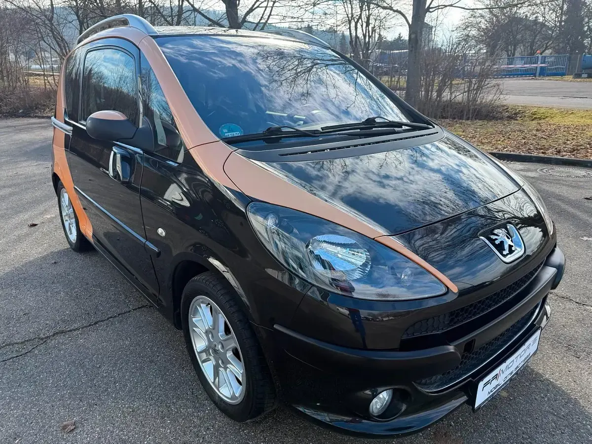 Gebraucht Peugeot 1007 70 PS (51 kW) 2006 Schwarz Van / Kleinbus