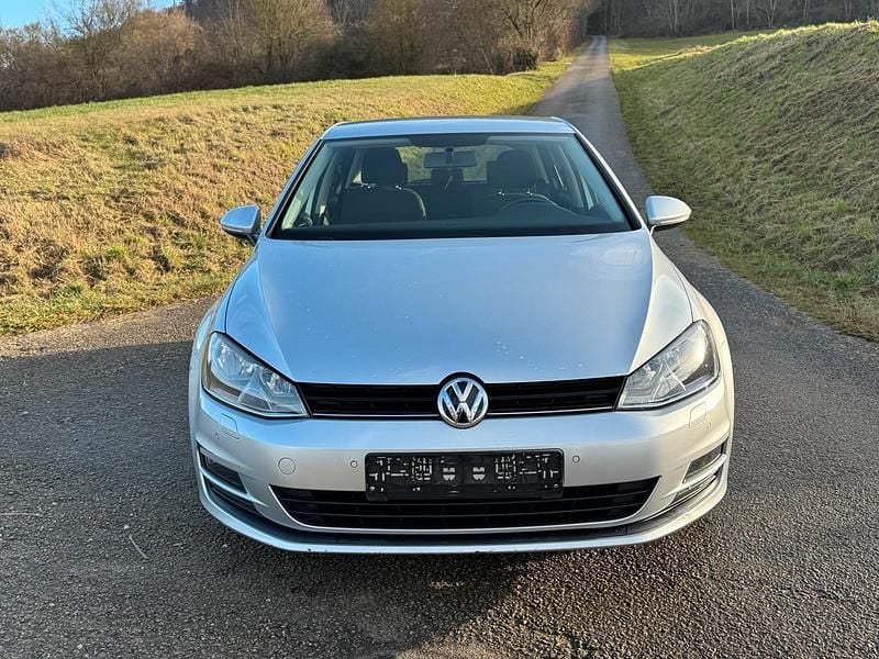 Gebraucht VW Golf VII 105 PS (77 kW) 2013 Silber Kleinwagen