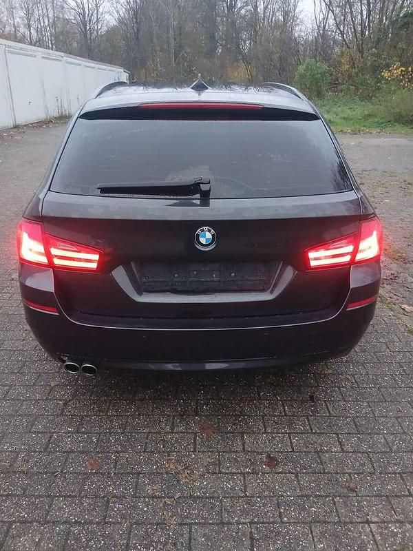 Second-hand BMW 525 204 CP (150 kW) 2011 Negru Break