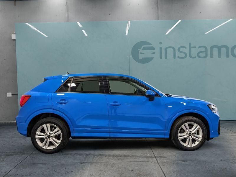 Blau Gebraucht 2023 Audi Q2 S-Line SUV | 27.649 € (Guter Preis) - Bild 1/4