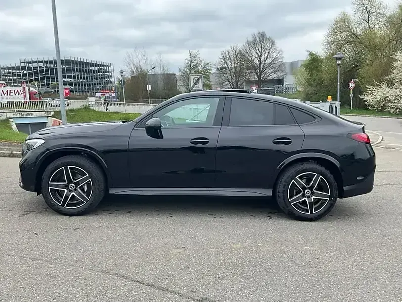 Gebraucht Mercedes GLC220 AMG 197 PS (144 kW) 2026 Schwarz SUV