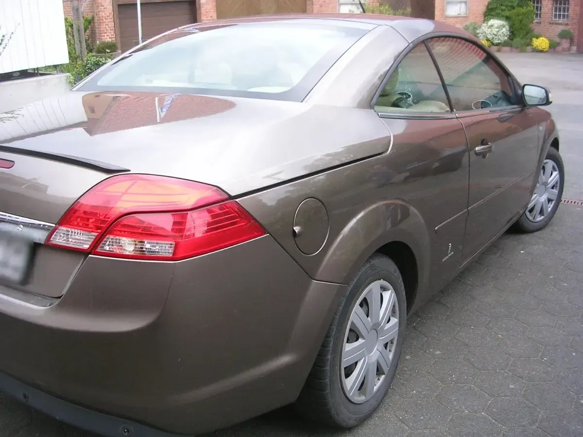Gebraucht Ford Focus Cabriolet 145 PS (106 kW) 2007 Braun Cabrio