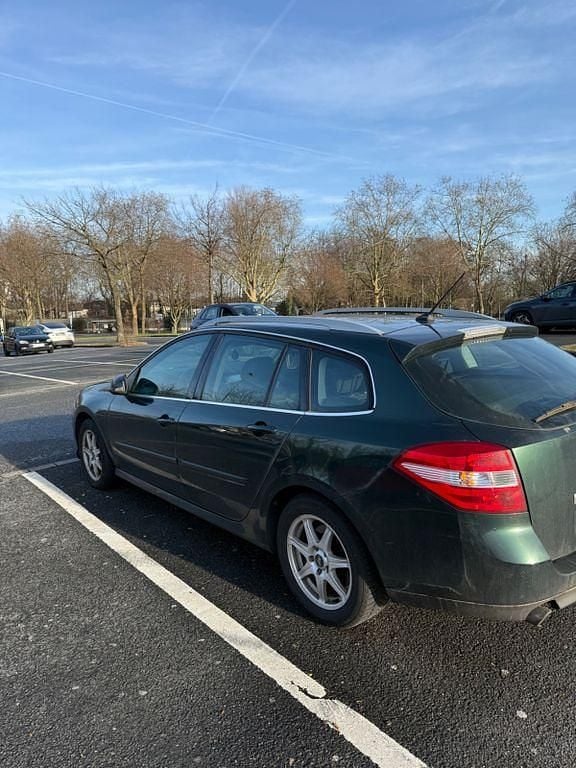 Grün Gebraucht 2008 Renault Laguna GrandTour Dynamique Kombi | 900 € (Superpreis) - Bild 1/4