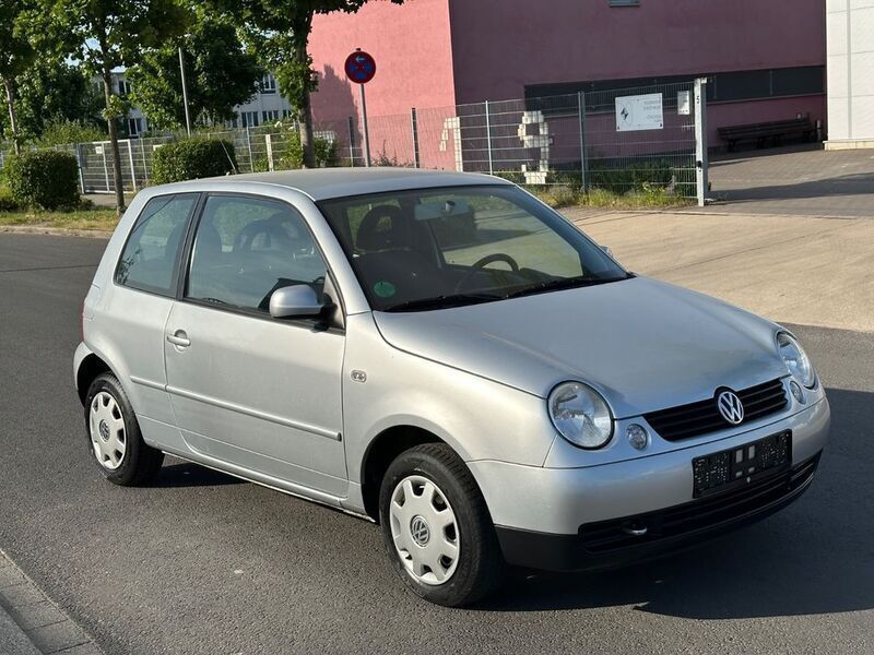 Silber Gebraucht 2003 VW Lupo Kleinwagen | 1.790 € (Etwas zu teuer) - Bild 1/4