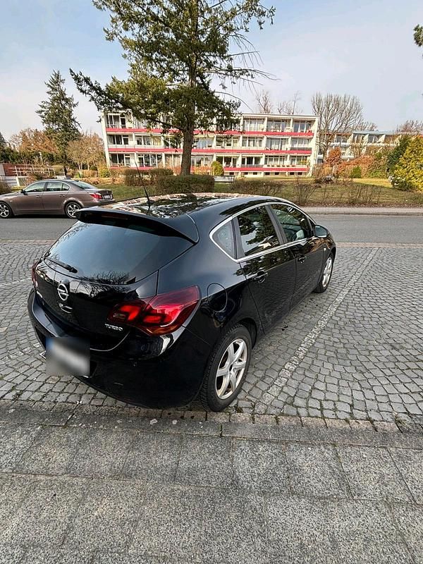 Gebraucht Opel Astra Sport 180 PS (132 kW) 2011 Schwarz Kleinwagen