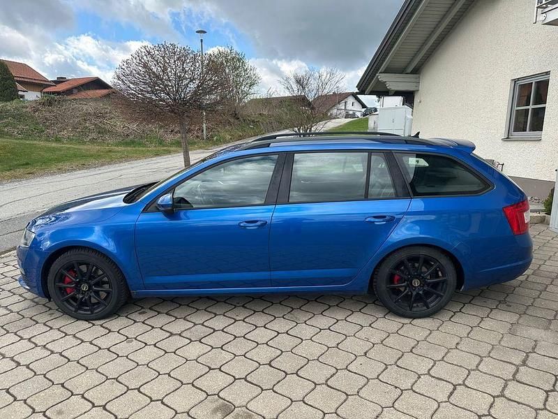 Second-hand Skoda Octavia RS 184 CP (135 kW) 2015 Albastru Break