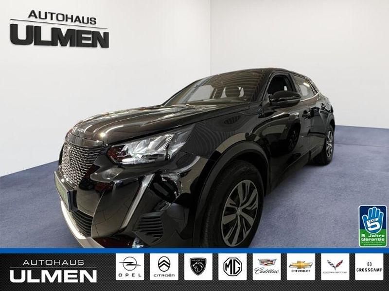 Gebraucht Peugeot e-2008 Active 100 kW (136 PS) 2023 Schwarz SUV