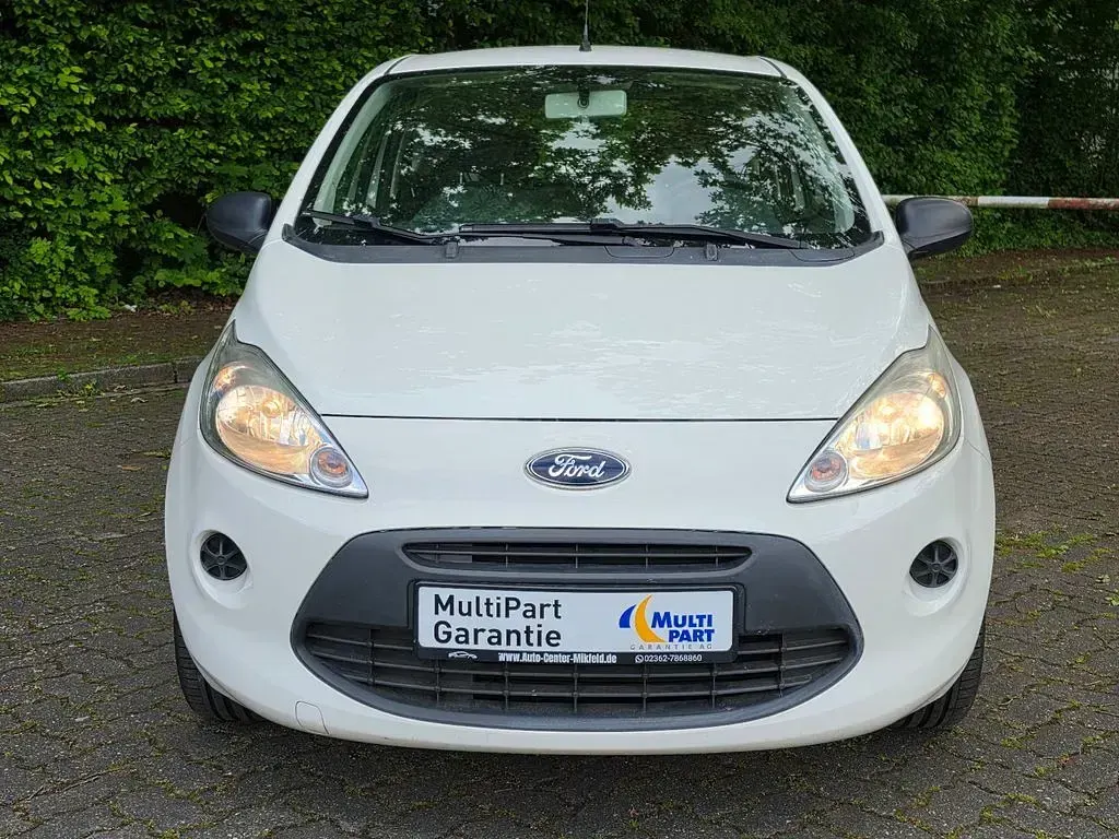 Gebraucht Ford Ka Ambiente 69 PS (50 kW) 2012 Weiss Kleinwagen