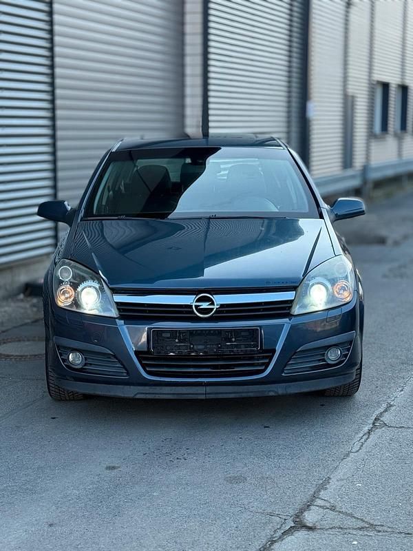 Gebraucht Opel Astra Edition+ 125 PS (91 kW) 2006 Blau Limousine