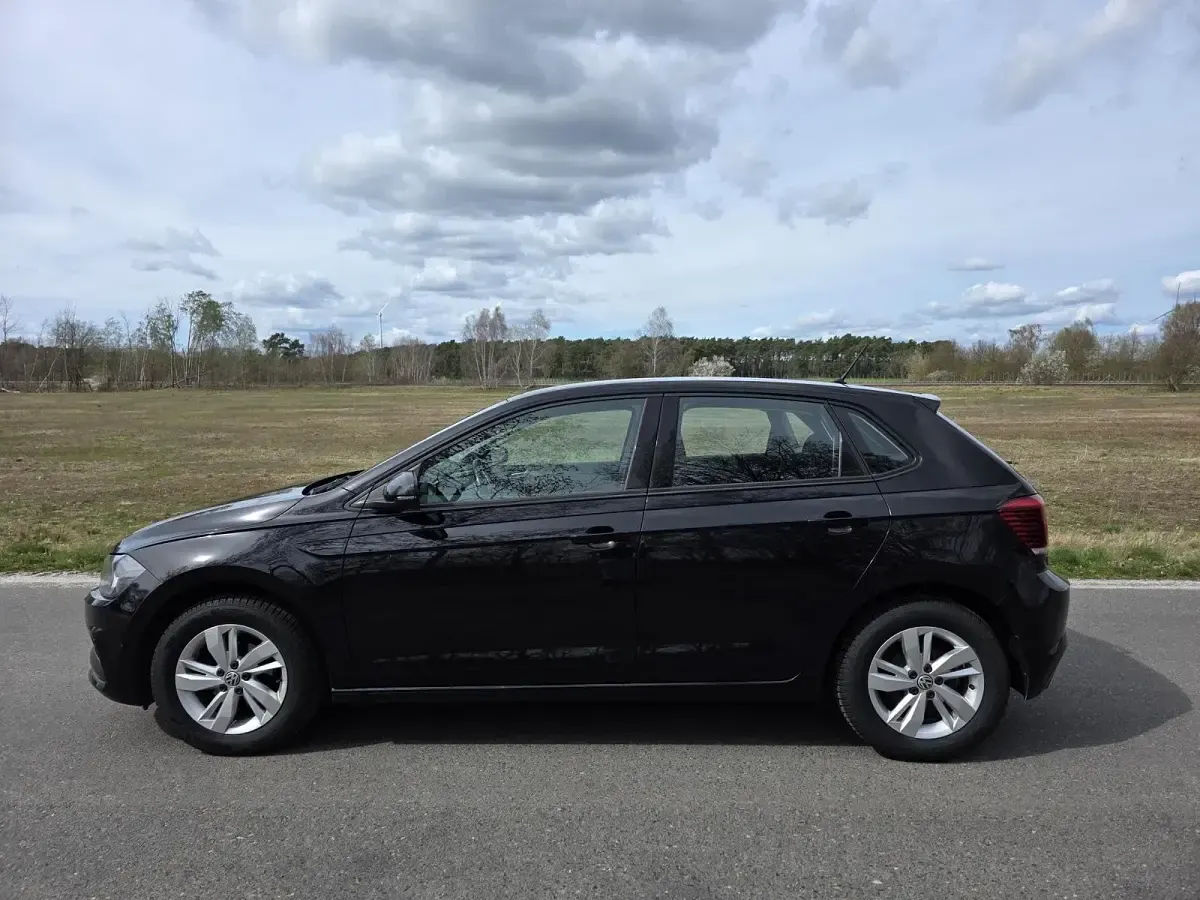 Gebraucht VW Polo 95 PS (69 kW) 2018 Schwarz Kleinwagen