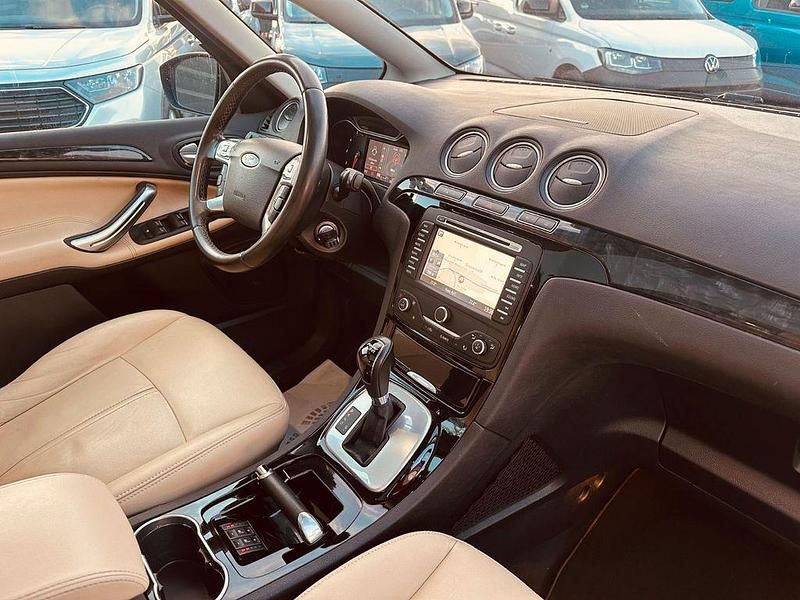 Gebraucht Ford S-MAX Titanium 163 PS (119 kW) 2012 Blau Van / Kleinbus