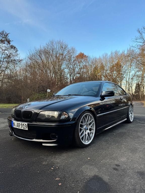 Gebraucht BMW 325 M Sport 192 PS (141 kW) 2002 Schwarz Coupé