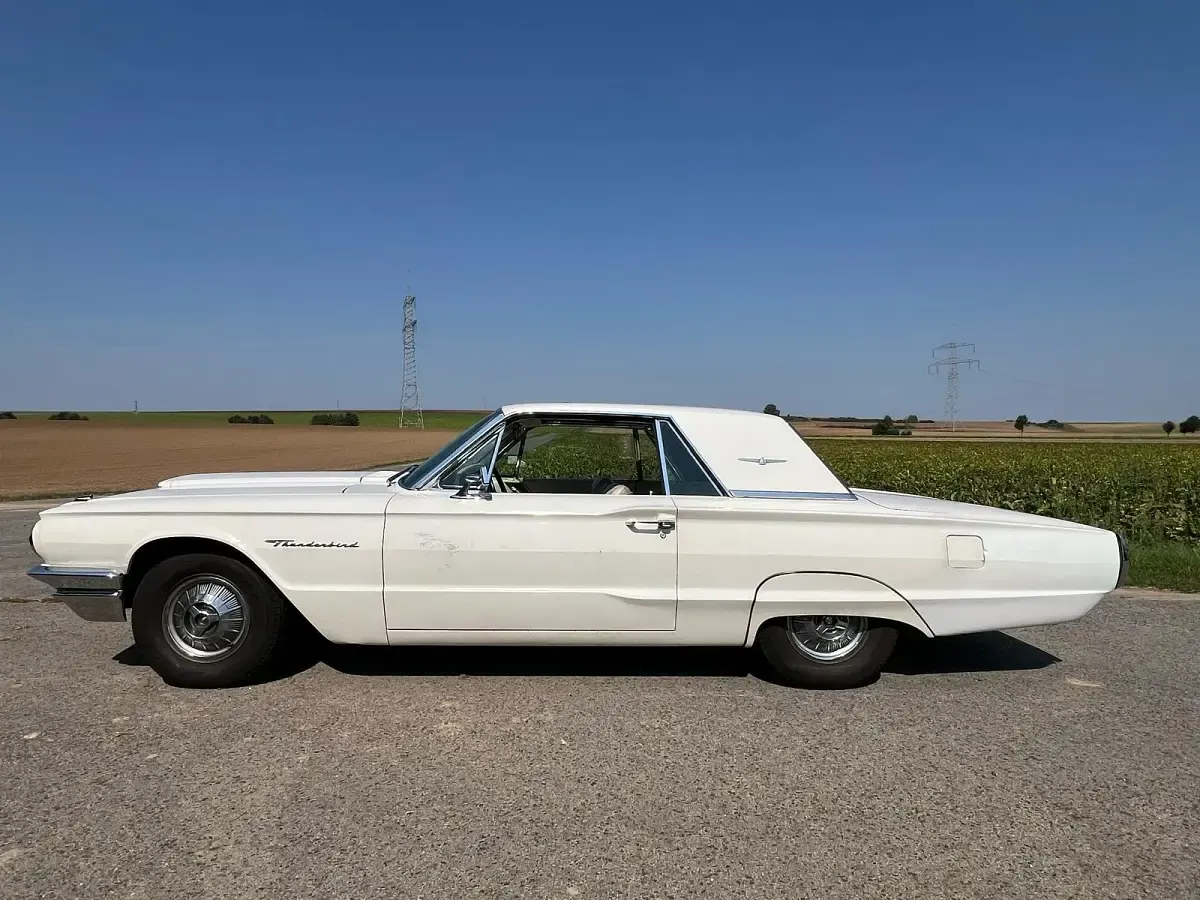 Gebraucht Ford V8 300 PS (220 kW) 1964 Weiß Coupé
