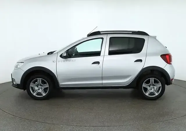 Gebraucht Dacia Sandero Prestige 90 PS (66 kW) 2019 Grau SUV