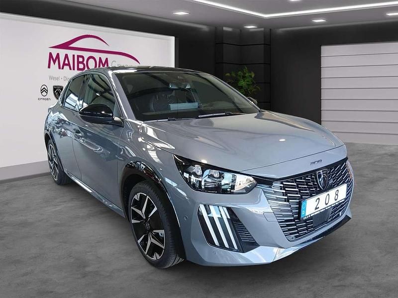 Grau/typ aussenverkleidung met Neu 2025 Peugeot 208 GT Kleinwagen | 28.990 € (Teuer) - Bild 1/4