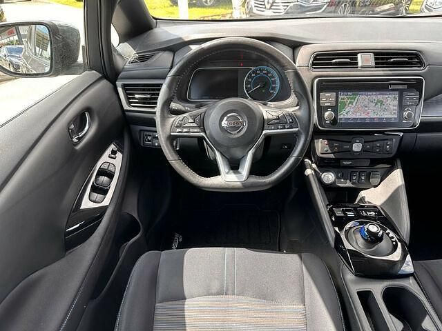 Gebraucht Nissan Leaf 360º 110 kW (150 PS) 2020 Gun metallic (m) Kleinwagen