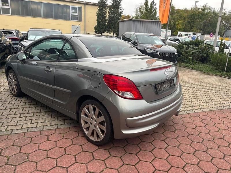Gebraucht Peugeot 207 CC Allure 120 PS (88 kW) 2013 Grau Cabrio