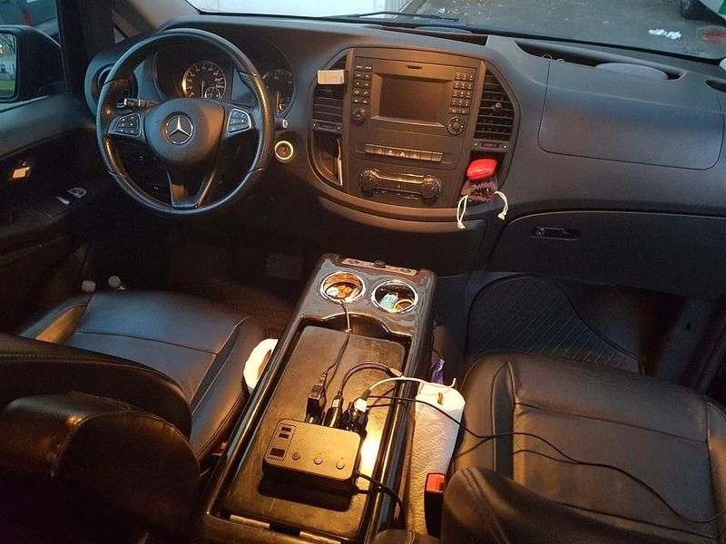 Gebraucht Mercedes Vito 163 PS (119 kW) 2016 Schwarz Van