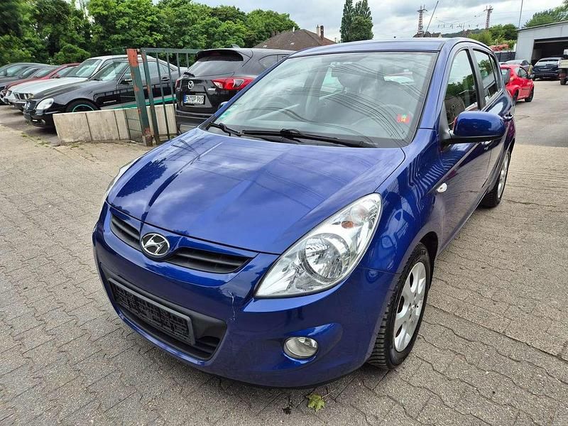 Blau Gebraucht 2013 Hyundai i20 Classic Kleinwagen | 2.299 € (Superpreis) - Bild 1/4