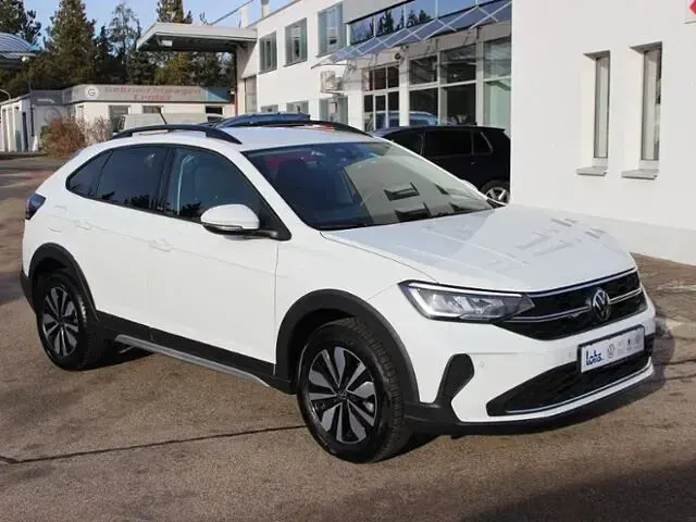 Gebraucht VW Taigo Move 110 PS (80 kW) 2024 Weiß (pure white) SUV