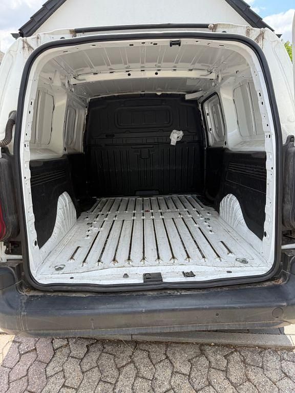 Gebraucht Peugeot Partner 99 PS (72 kW) 2019 Van / Kleinbus