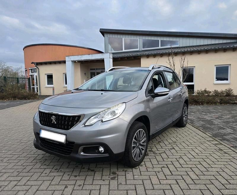Second-hand Peugeot 2008 82 CP (60 kW) 2017 Gri SUV