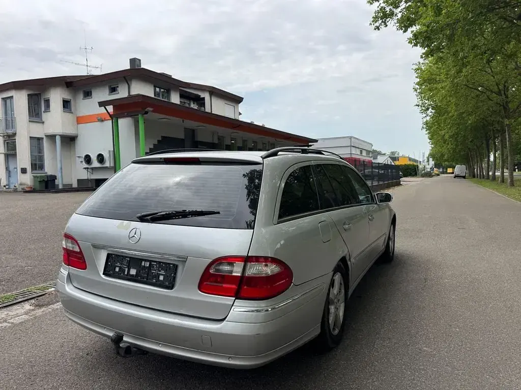 Gebraucht Mercedes E280 Elegance 177 PS (130 kW) 2004 Silber Limousine