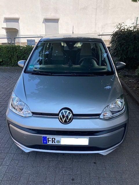 Grau Gebraucht 2020 VW up! move up! Kleinwagen | 9.900 € (Superpreis) - Bild 1/4