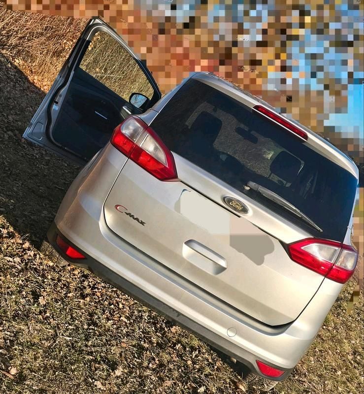 Grau Gebraucht 2011 Ford C-MAX Van / Kleinbus | 3.799 € (Fairer Preis) - Bild 1/4